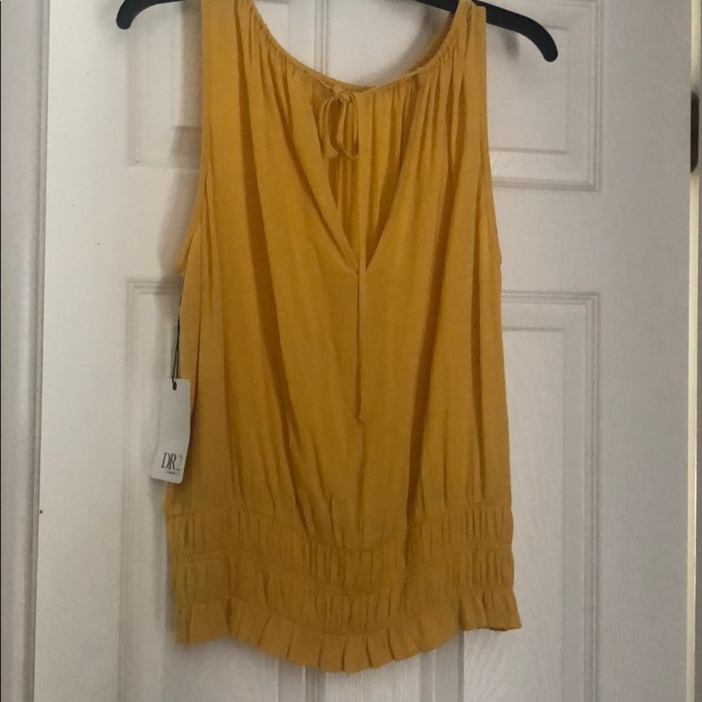 Mustard top Medium - Picture 2 of 2